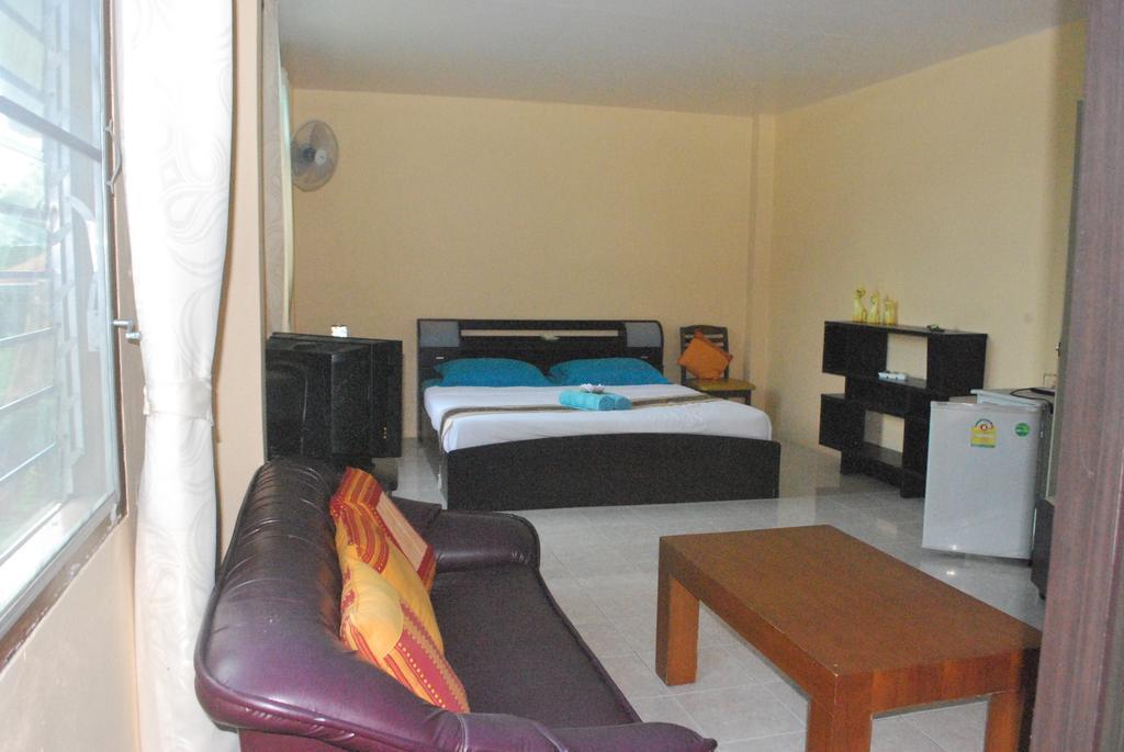 Similan Hotel Bang Tao Beach  Exterior foto